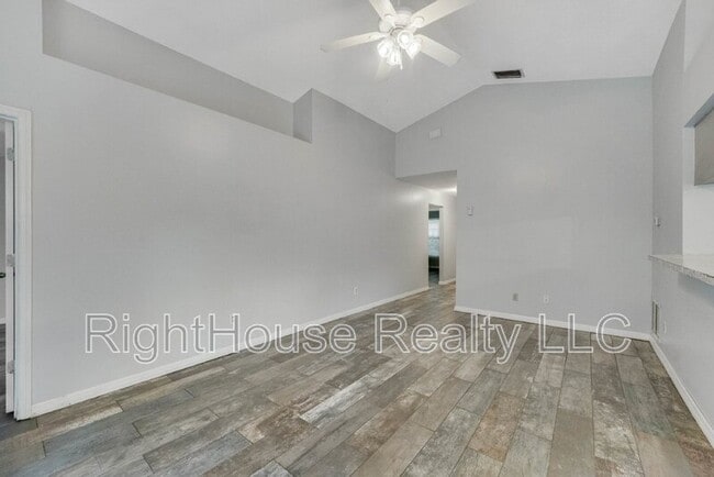Building Photo - 5329 Old Oak Tree Dr