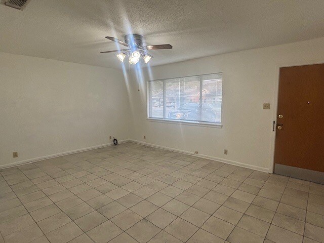 Building Photo - 600 Central Ave