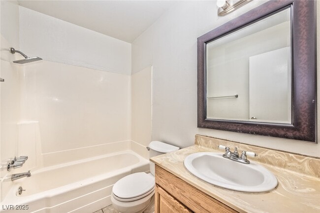 Building Photo - 2408 Paradise Village Way