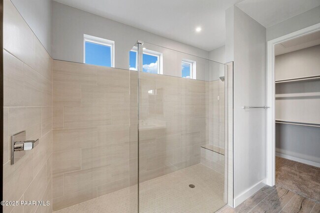 Building Photo - 1326 Rockwood Dr