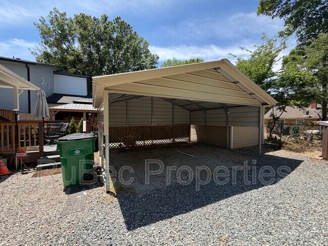 Building Photo - 1813 Brewton Dr