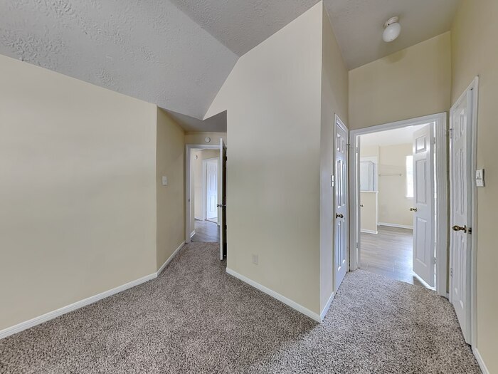 Building Photo - 104 Cloudbridge Dr