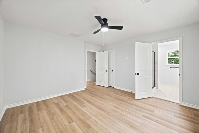 Building Photo - 2024 Hampton St