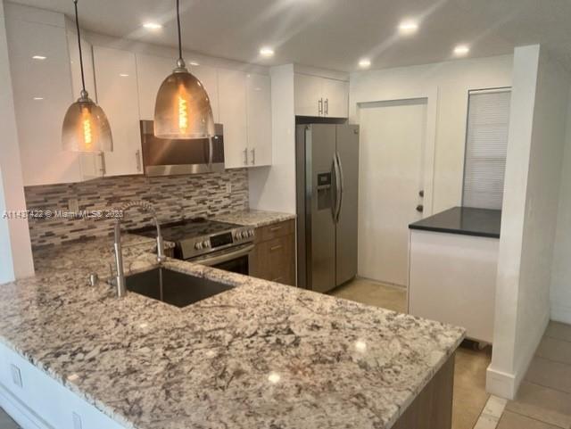 Building Photo - 3010 N Course Dr