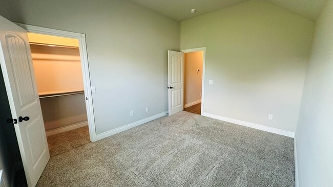 Building Photo - 9325 SW 44th Terrace
