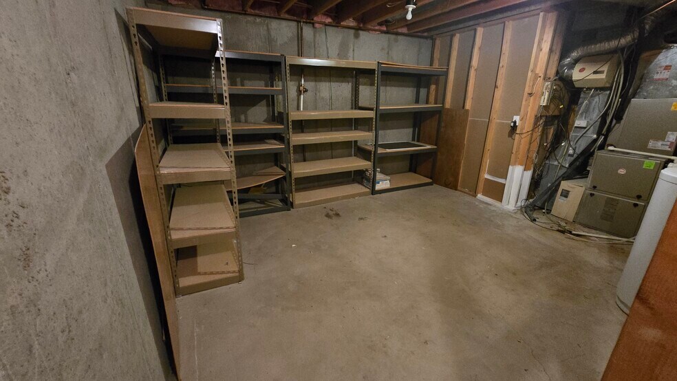 Building Photo - 1117 E 200 S