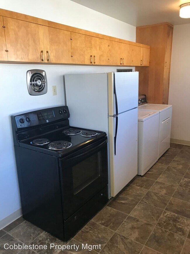 Building Photo - 1 br, 1 bath Apartment - 1805 Harrison Blvd.