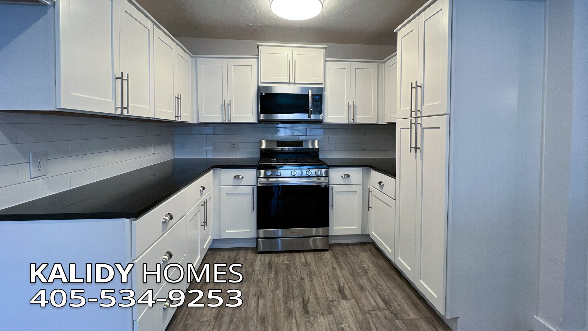 Building Photo - 702 Amity Ln