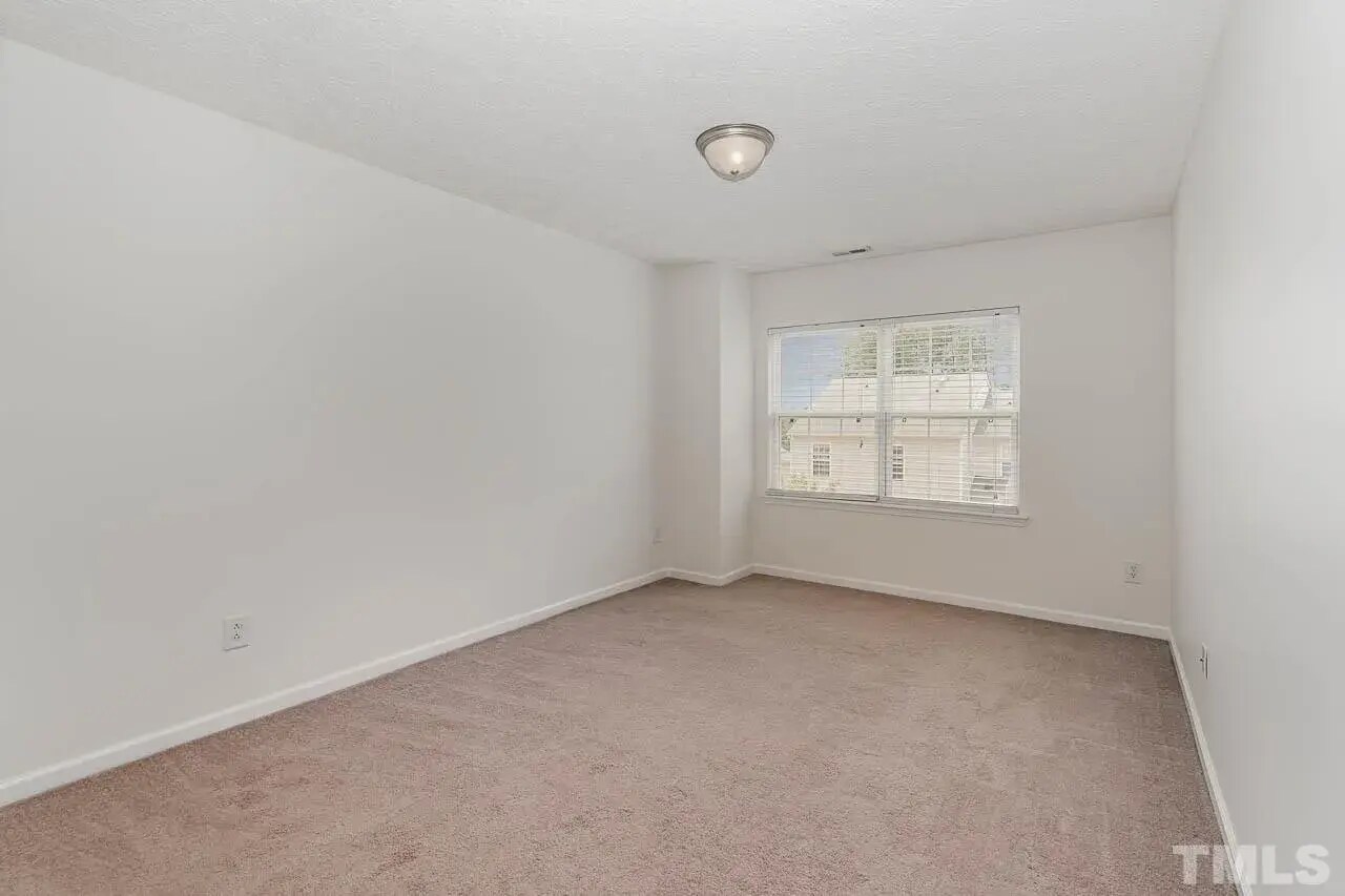 Building Photo - 5223 Dilbagh Dr