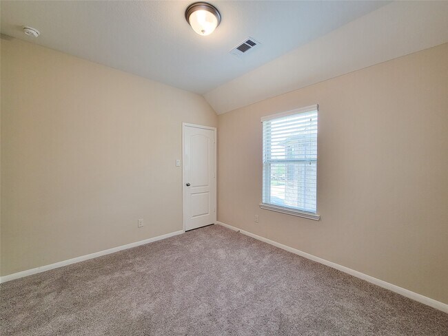 Building Photo - 2611 Yaletzi Ln