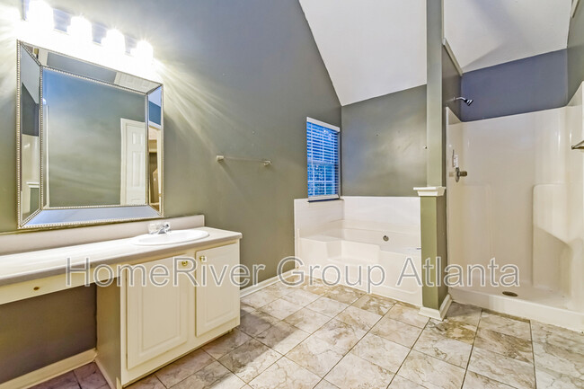 Building Photo - 548 Harvick Cir