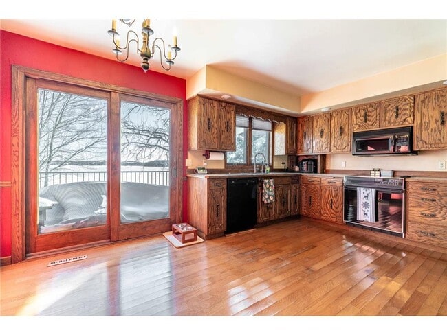 Building Photo - 17796 Cedar Park Loop