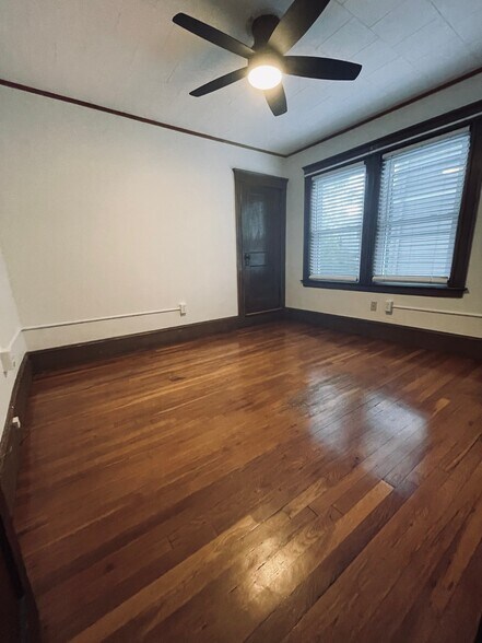 Building Photo - 50 Melendy Ave