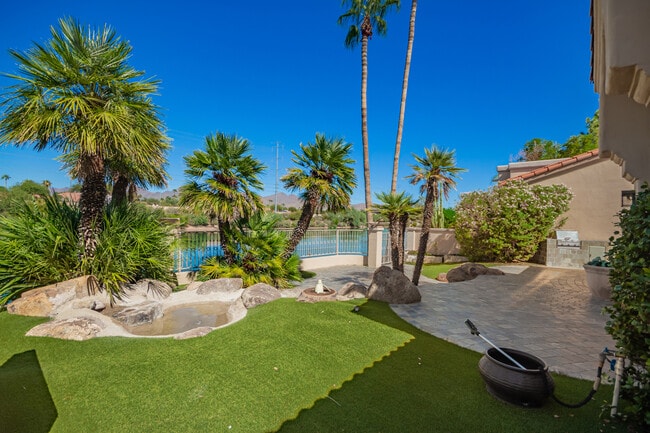 Building Photo - 10126 E Cochise Dr