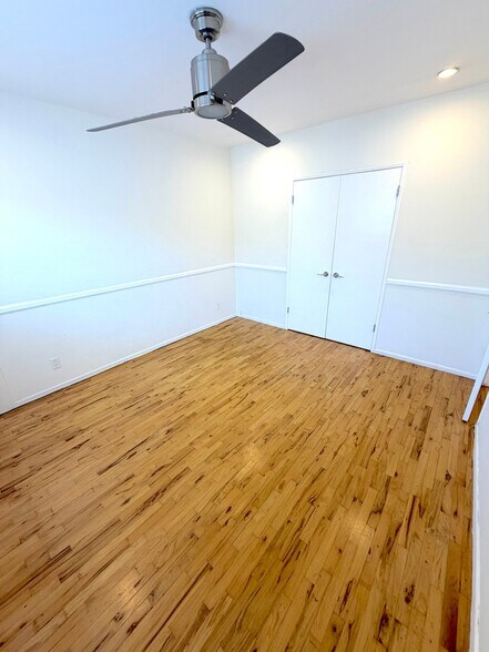Building Photo - 1433 9th St