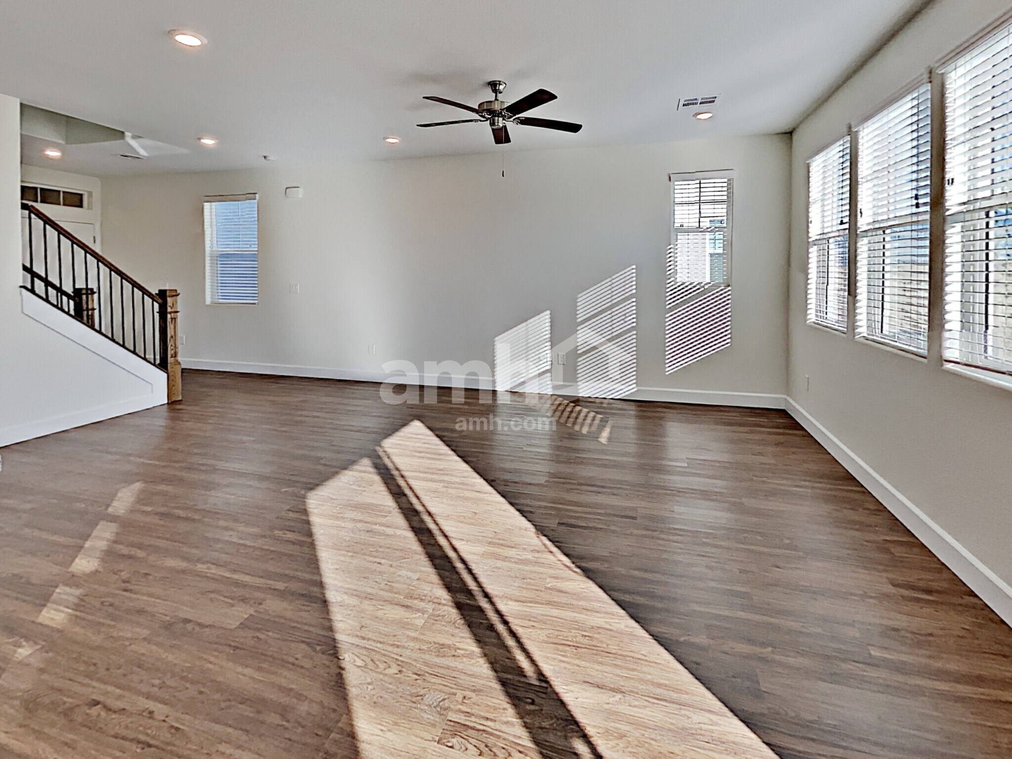 Building Photo - 8128 Inhibition Ct
