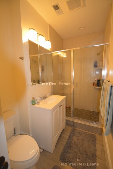 Building Photo - 29 Commonwealth Terrace