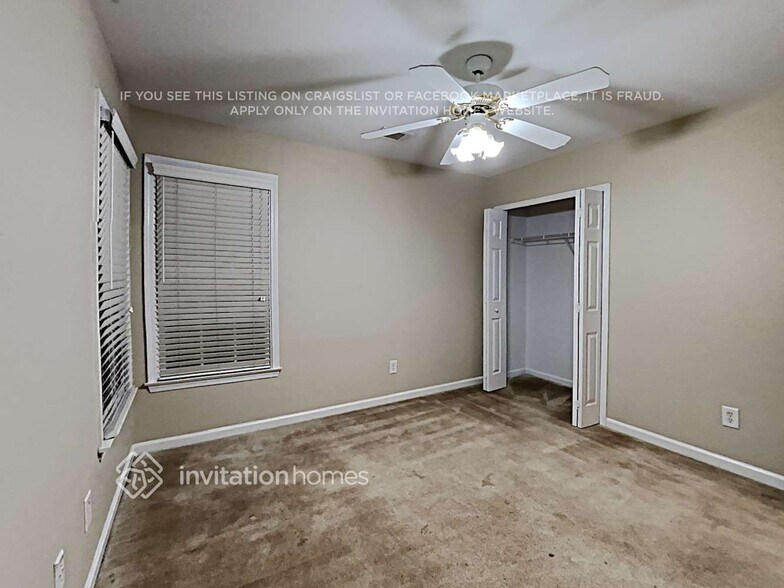 Building Photo - 350 Hillside Manor Dr NE