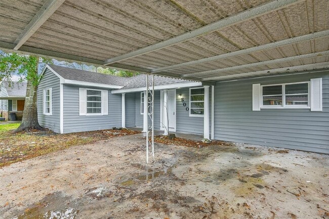 Building Photo - 500 Farrer St
