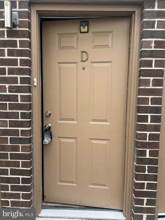 Building Photo - 504 Cinnaminson Ave