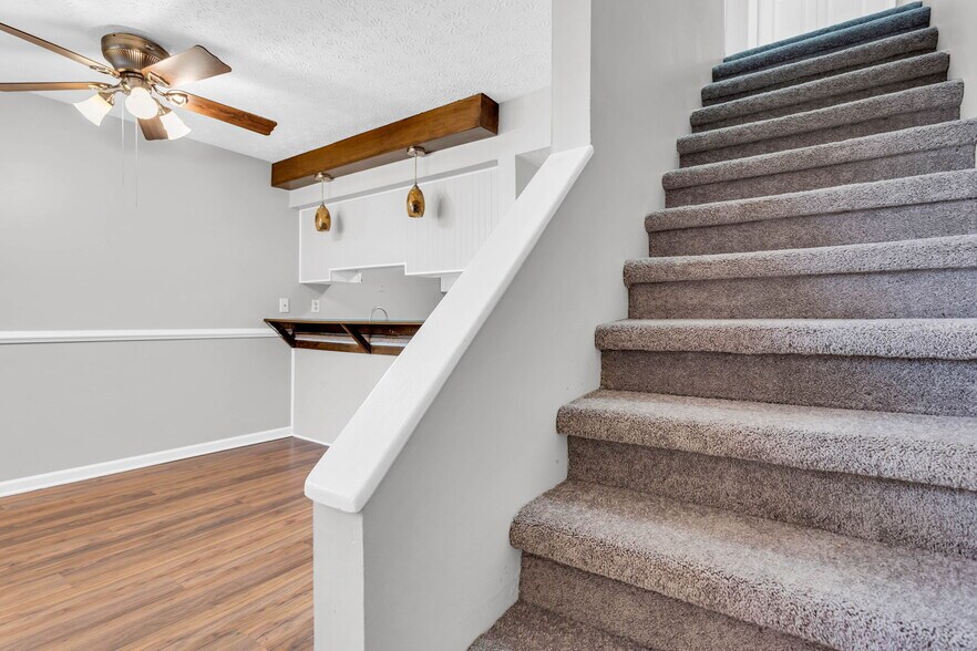 Building Photo - 46 Country Pl Ct