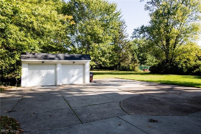 Building Photo - 29396 Detroit Rd