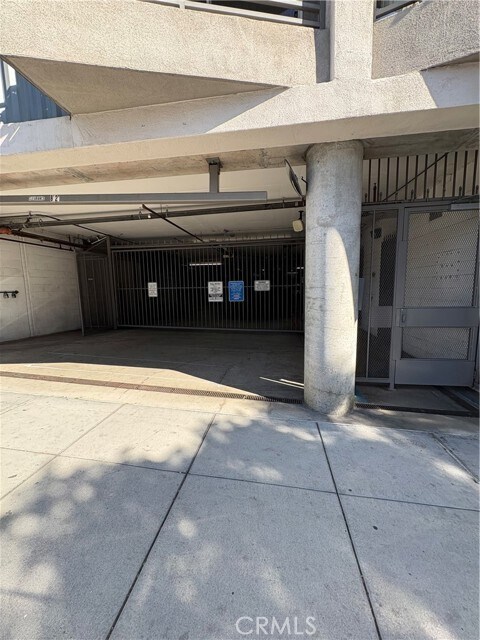 Building Photo - 1643 Sixth Ave