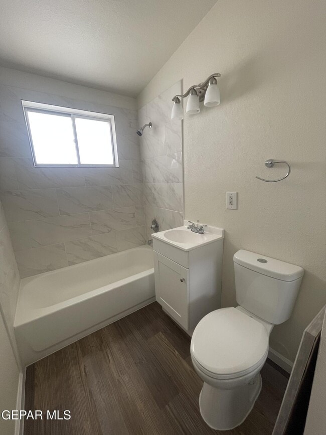 Building Photo - 4449 Finch Way