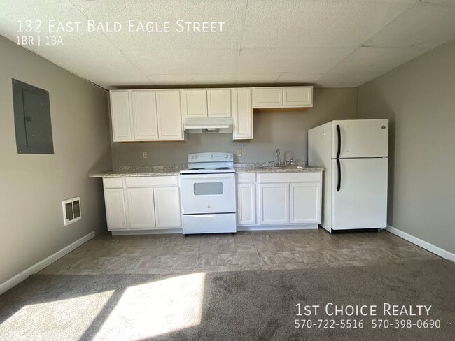 Building Photo - 132 E Bald Eagle St