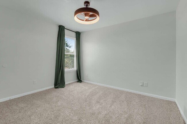 Building Photo - 10838 Black Wolf Bay