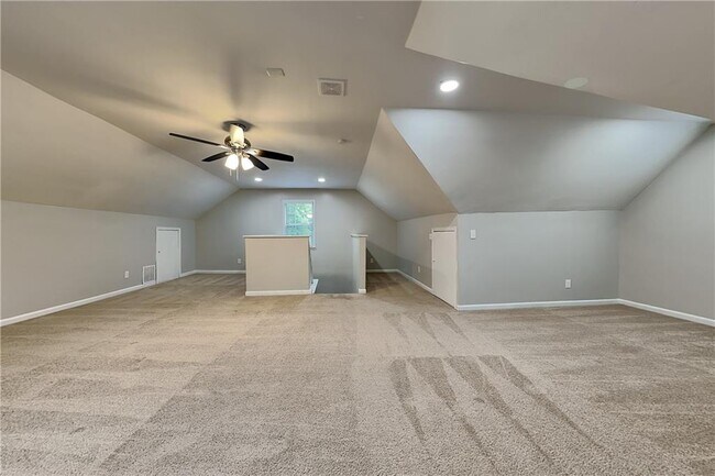 Building Photo - 2075 Pinella Dr