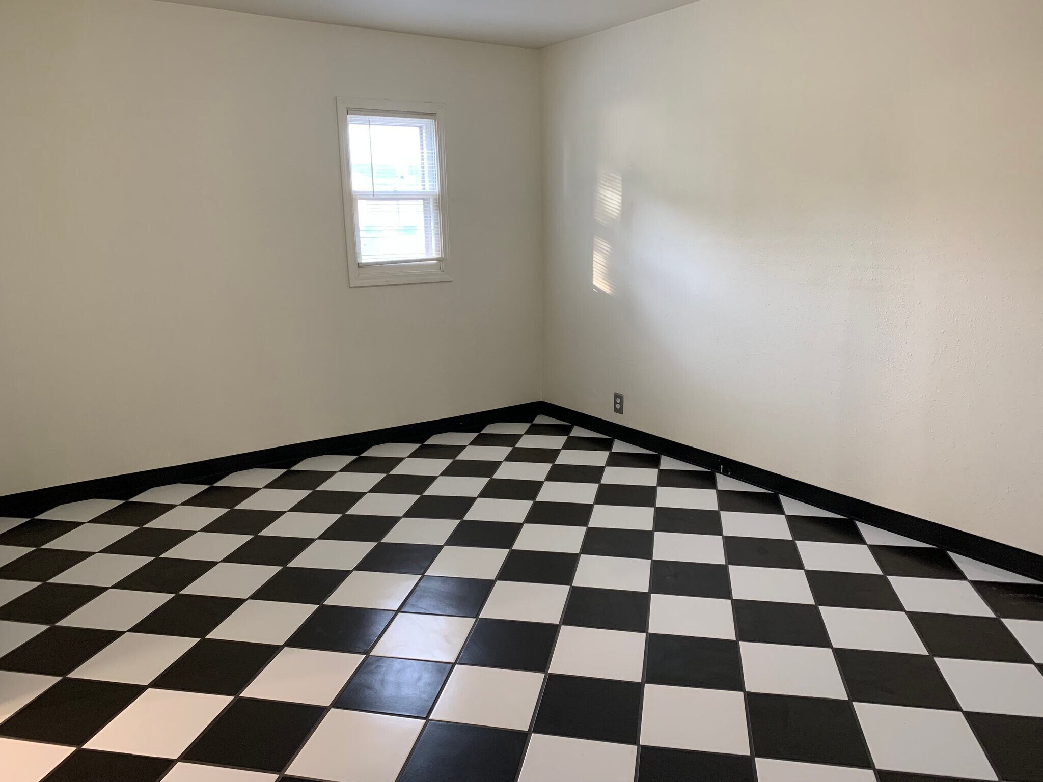 Building Photo - 737 Key City Dr