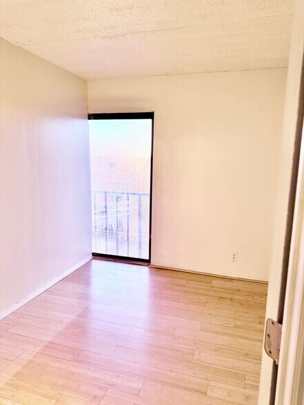 Building Photo - 655 Absecon Blvd