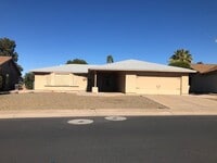 Building Photo - Lovely Home in 45+ Active Adult Community of Leisure World.  Available May through November 2026,...