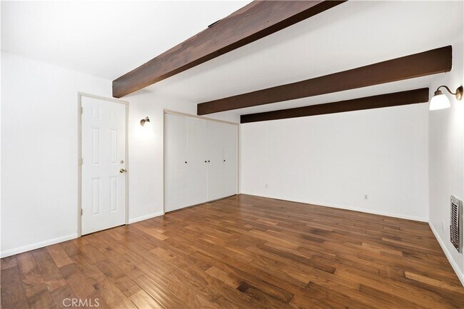 Building Photo - 1601 Van Horne Ln