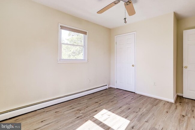 Building Photo - 13714 Gran Deur Dr