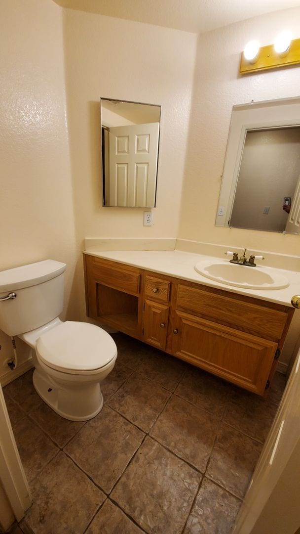 Building Photo - ( ( ( BEAUTIFUL 4 BEDROOM 3 BATH HOUSE!!! ...