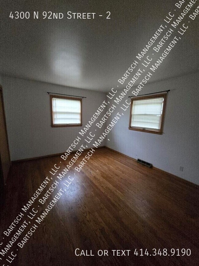 Building Photo - 4300 N 92nd St