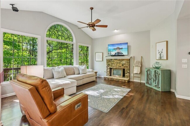 Building Photo - 4750 Spring Wood Trace