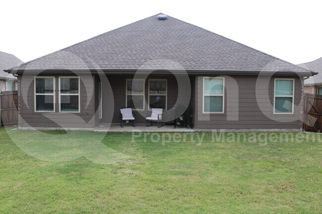 Building Photo - 1604 Silver Landing Trail