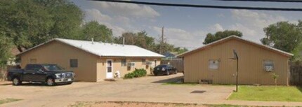 Building Photo - 609 38th St