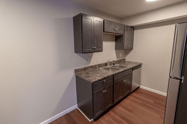 Building Photo - 3408 Balboa Ln