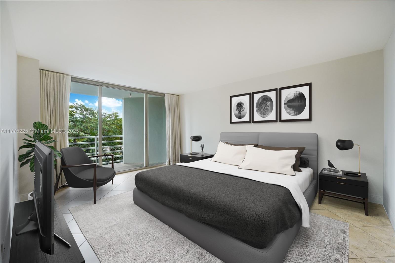 Building Photo - 2025 Brickell Ave