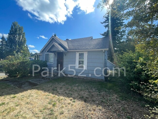 Primary Photo - Small Pet Friendly - 2 Bedroom Single Fami...