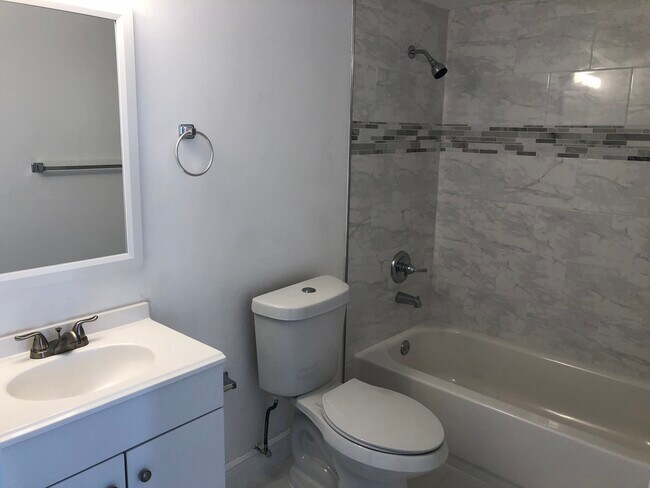Building Photo - 7407 SW 152nd Ave