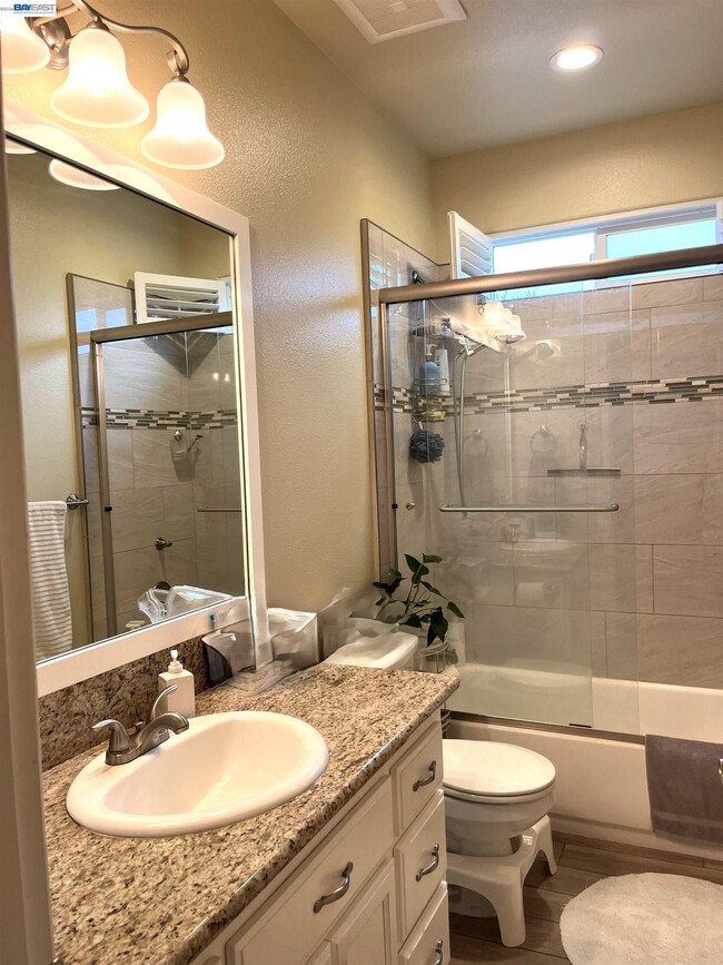 Building Photo - 358 Reddington Dr