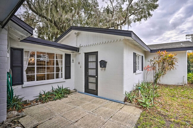 Building Photo - 1630 17th St NW