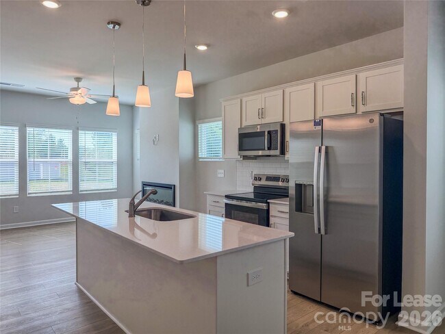 Building Photo - 6524 Harlech St