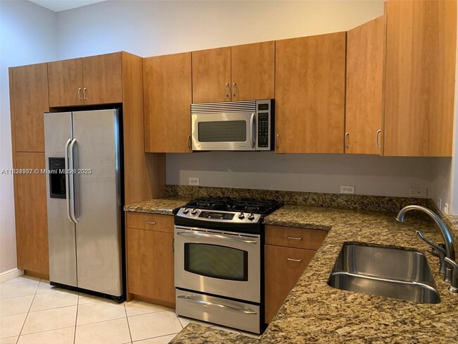 Building Photo - 3020 NW 125th Ave