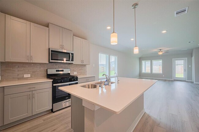 Building Photo - 6306 Brahman Ct